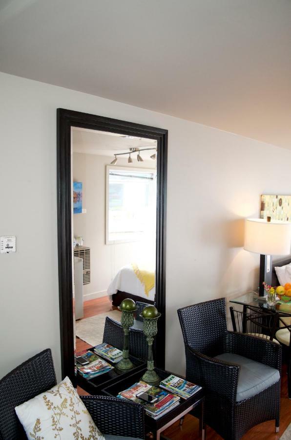 A Float Home B&B In Fisherman'S Wharf Victoria Buitenkant foto
