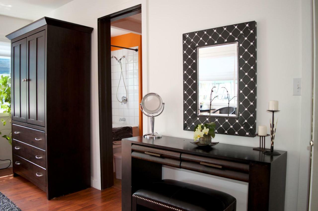 A Float Home B&B In Fisherman'S Wharf Victoria Buitenkant foto